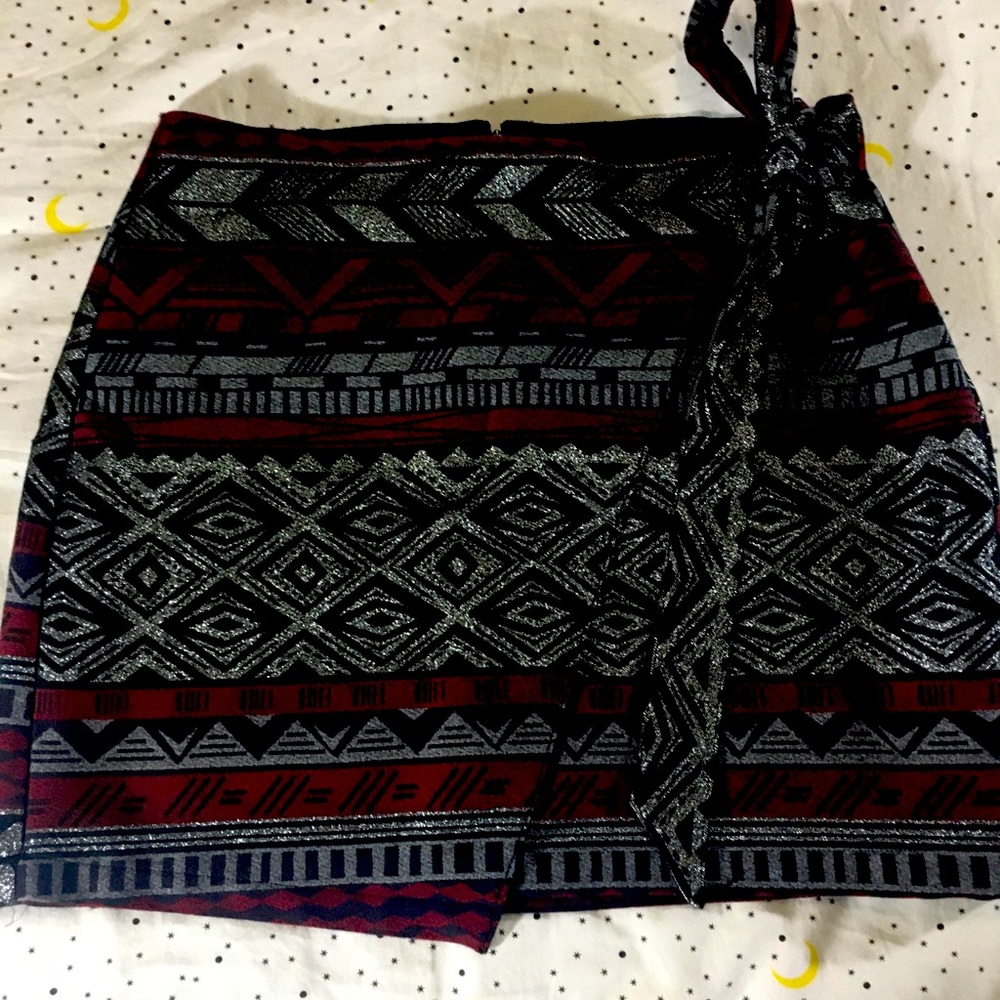 Express Aztec print mini skirt
